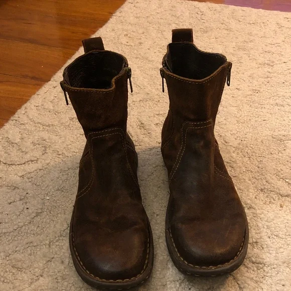 Born Brown Ankle Boots - Picture 1 of 9